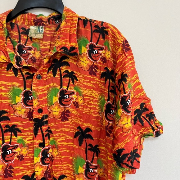 MLB SGA Baltimore Orioles Birdland Hawaiian Shirt in Orange & Black, size XL - Picture 6 of 6